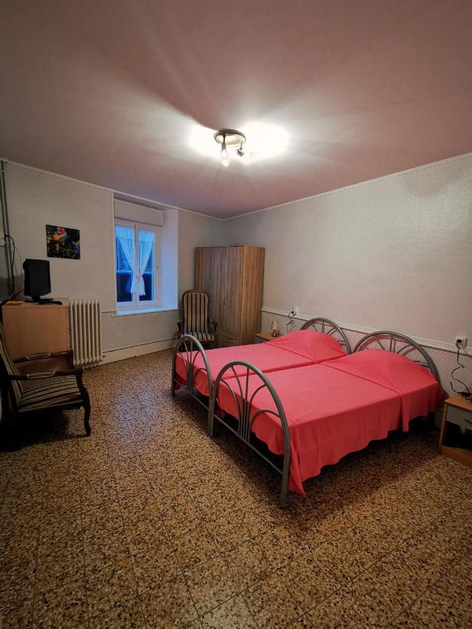 Les Geraniums Apartman Bains-les-Bains Kültér fotó