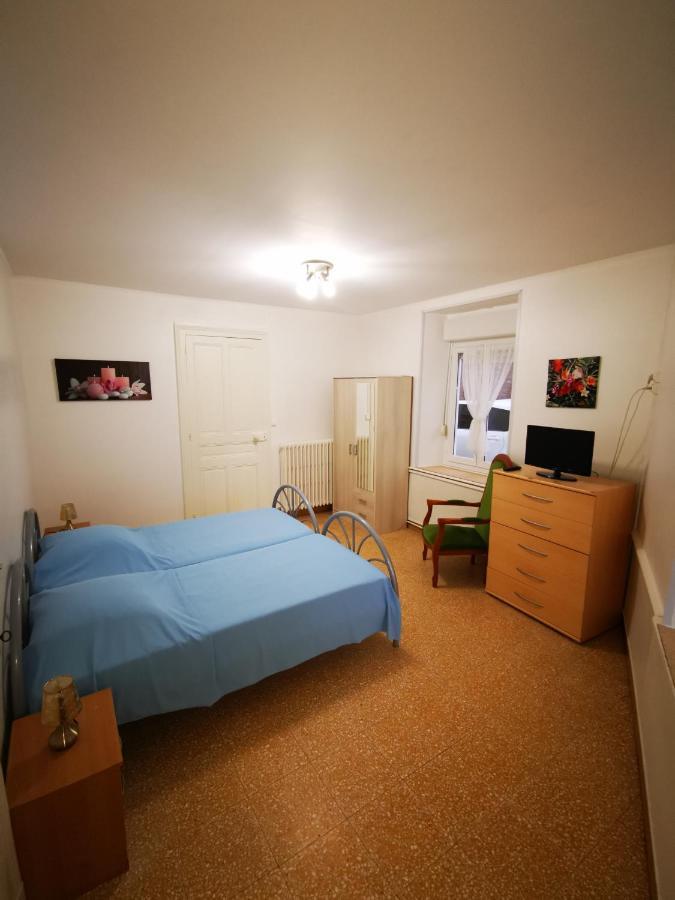 Les Geraniums Apartman Bains-les-Bains Kültér fotó