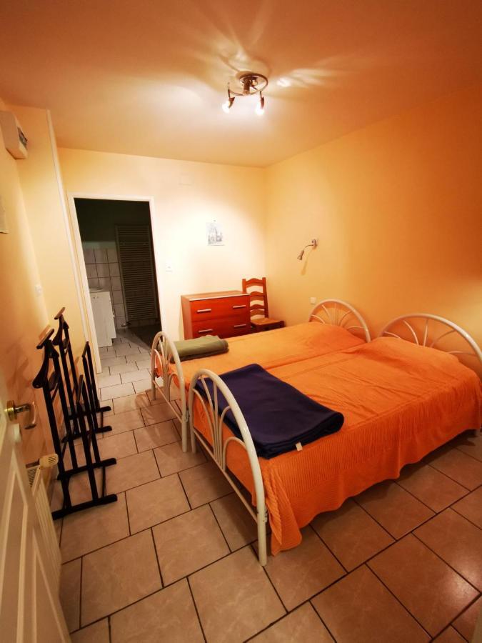 Les Geraniums Apartman Bains-les-Bains Kültér fotó