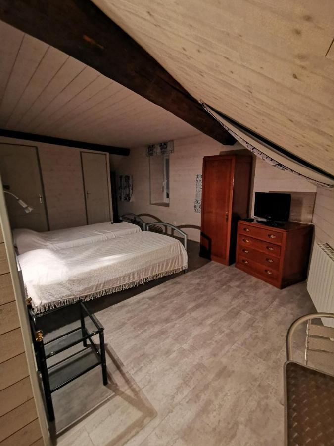 Les Geraniums Apartman Bains-les-Bains Kültér fotó